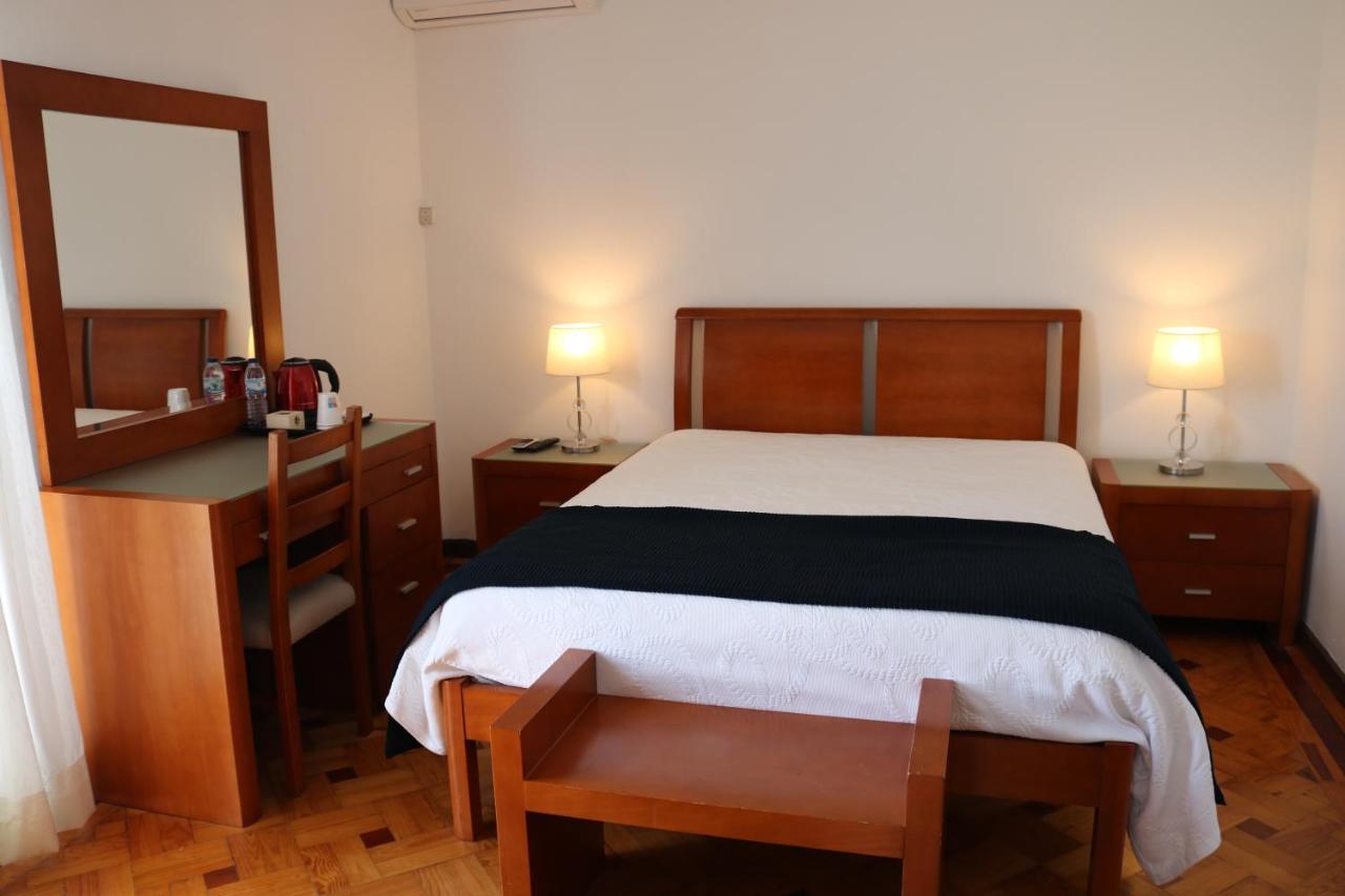 Hotel Solar Das Laranjeiras ヴァーレ・デ・カンブラ エクステリア 写真