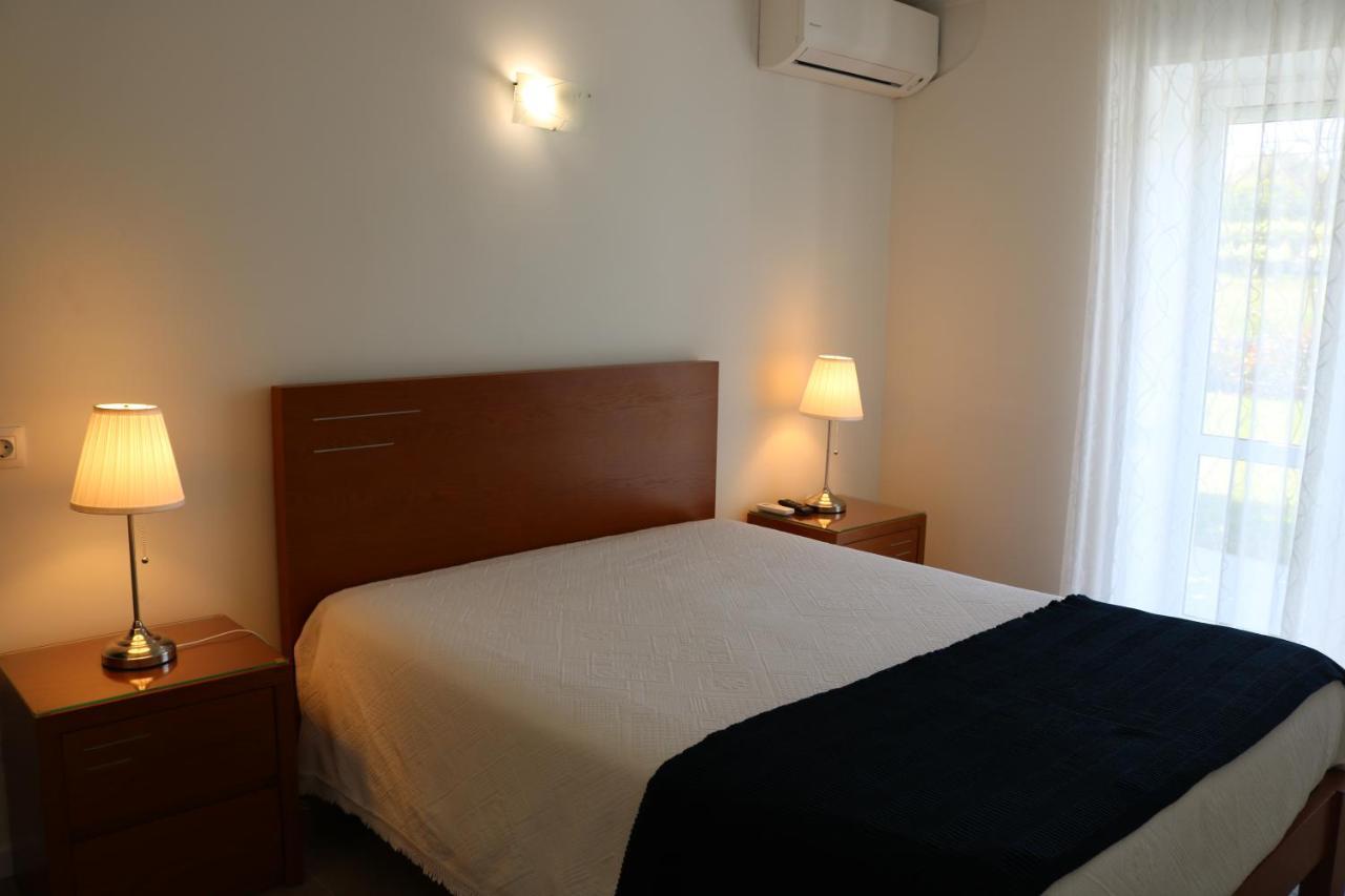 Hotel Solar Das Laranjeiras ヴァーレ・デ・カンブラ エクステリア 写真