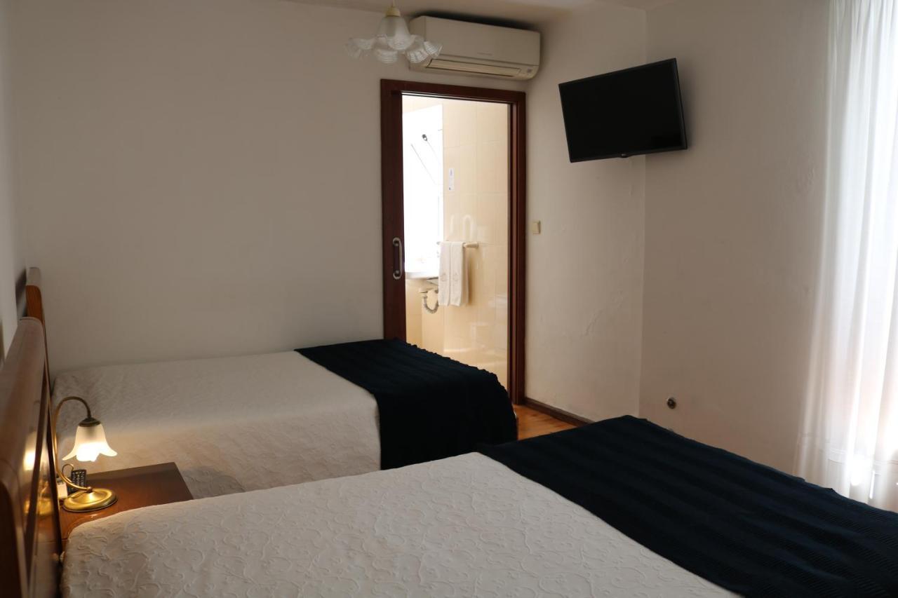Hotel Solar Das Laranjeiras ヴァーレ・デ・カンブラ エクステリア 写真