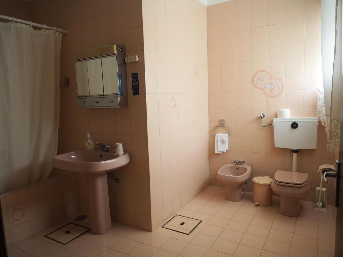 Hotel Solar Das Laranjeiras ヴァーレ・デ・カンブラ エクステリア 写真